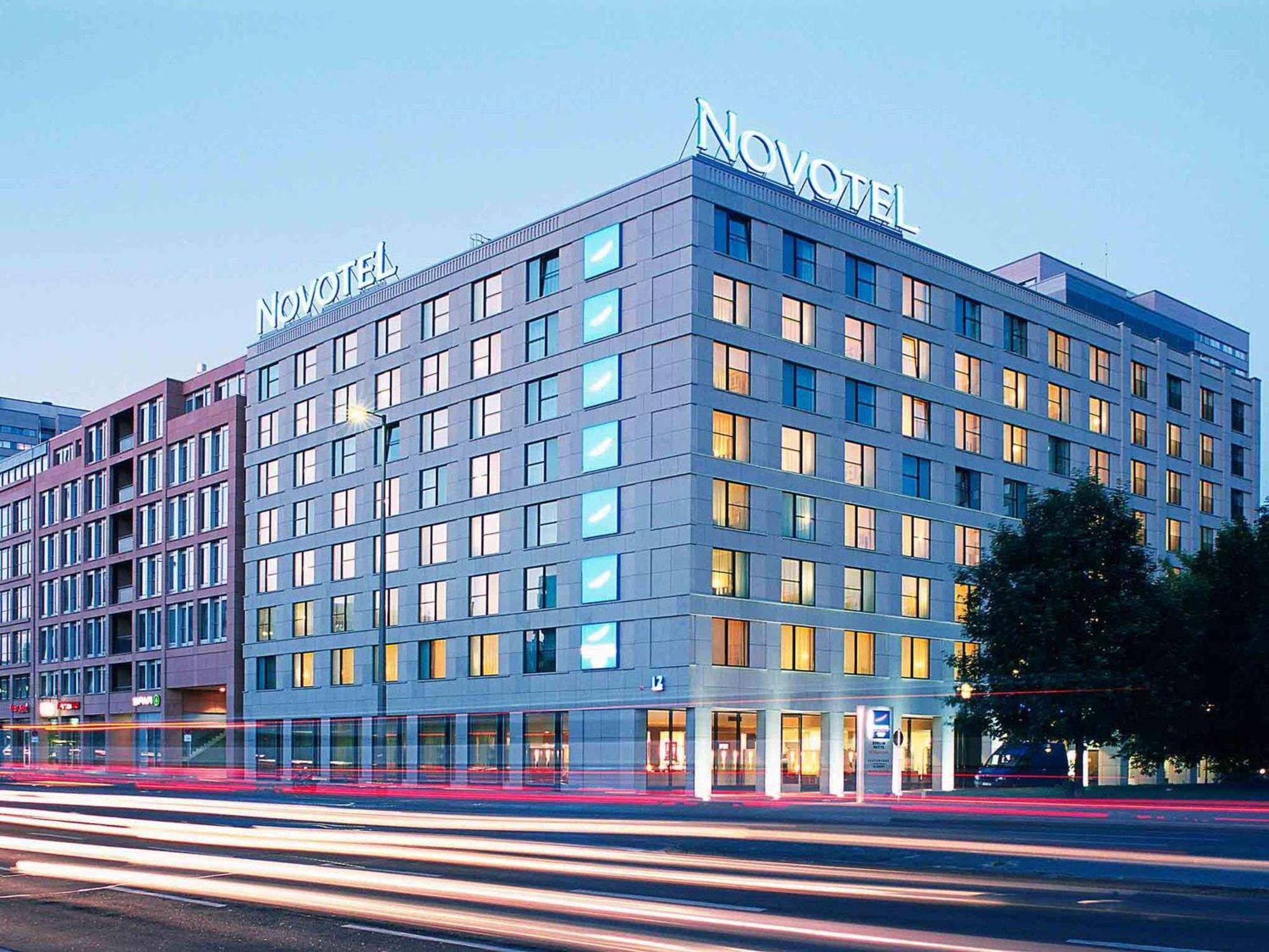 Novotel Berlin Mitte Exterior photo